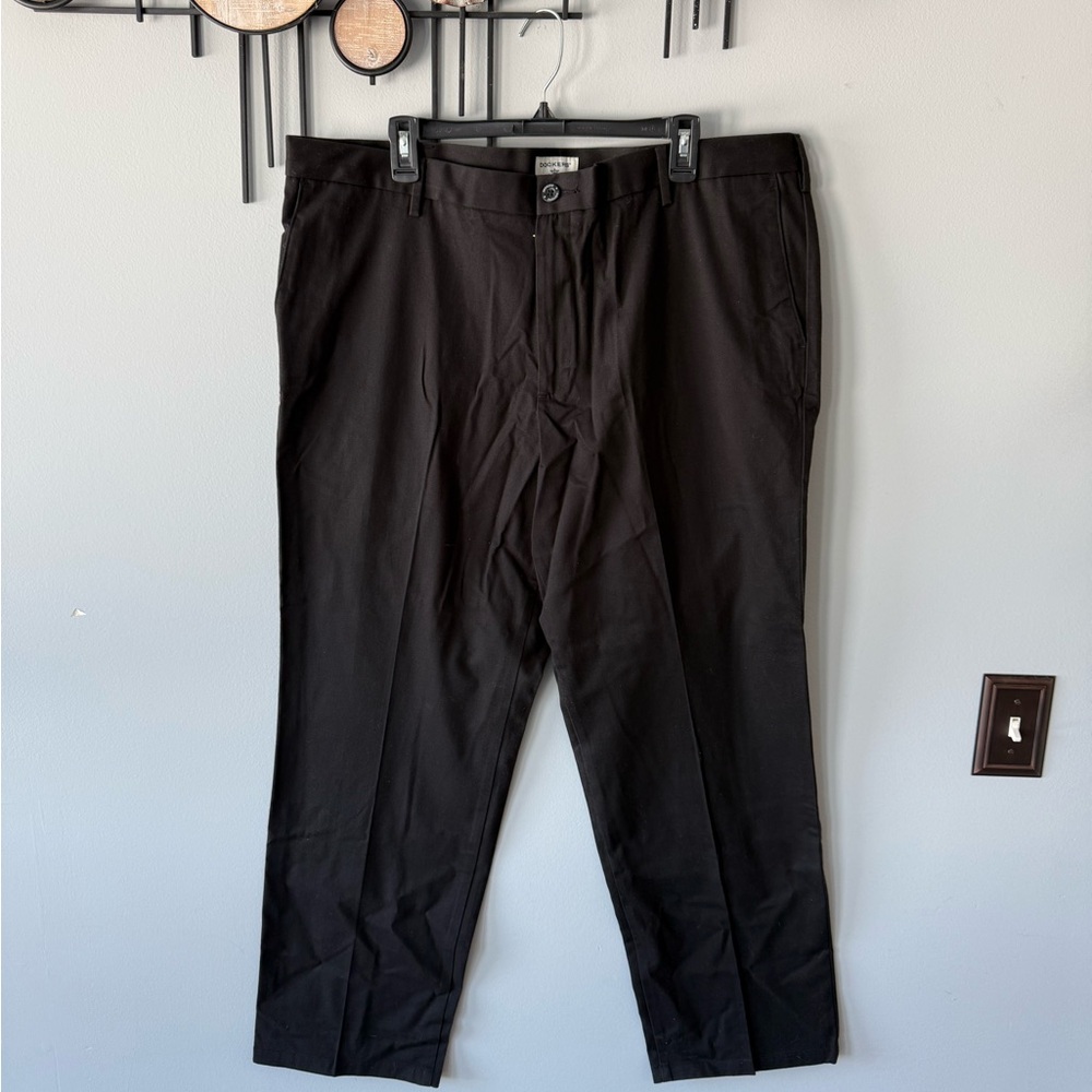 Dockers Men's Classic Black Dress Pants 42W 32L
